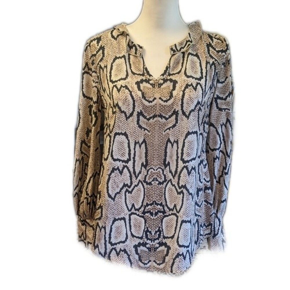 CAbi #3759 the Serpentine Blouse, snakeskin print, wide cuffs, v-neck XS